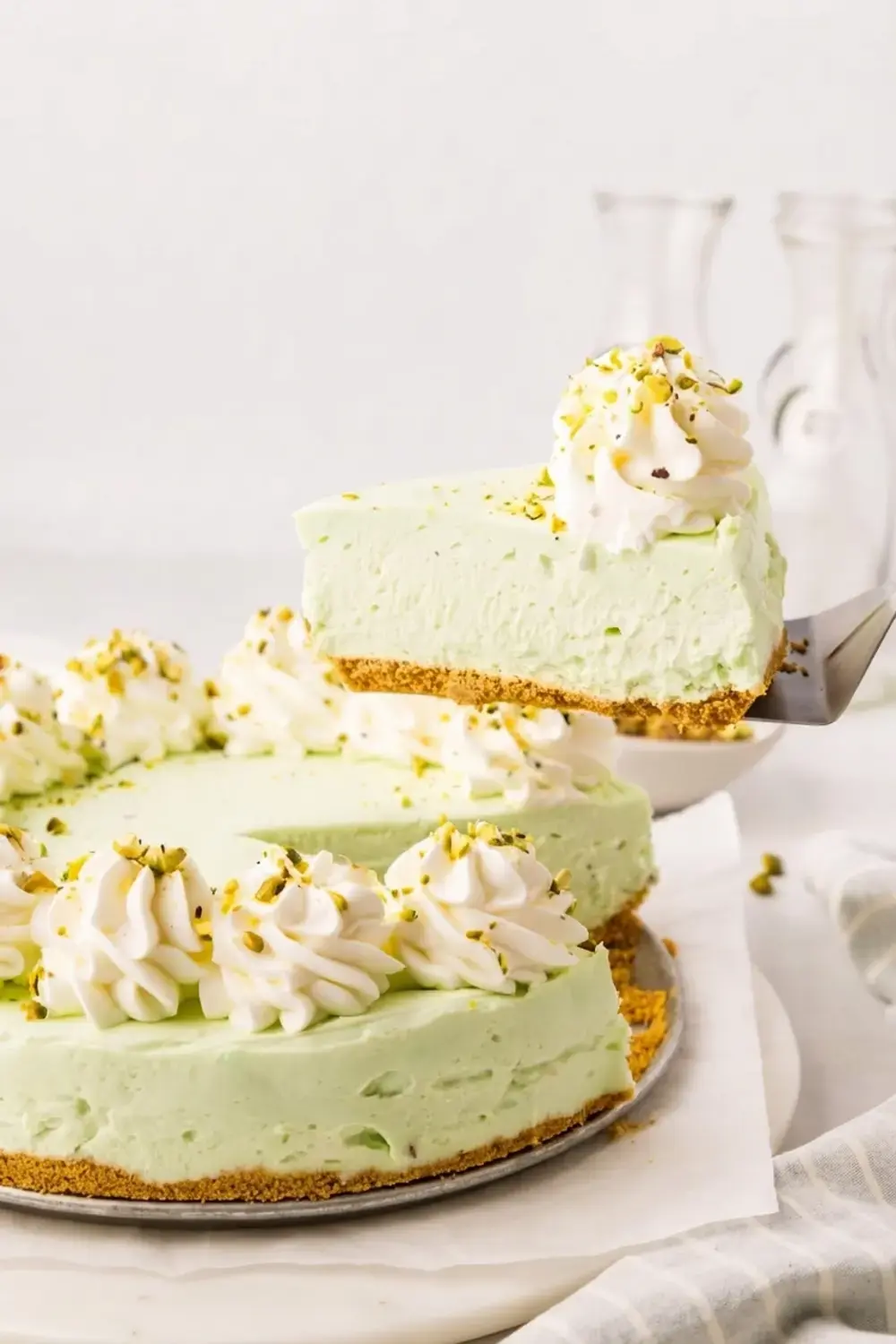 Easy No-Bake Pistachio Cheesecake, How to Make It
